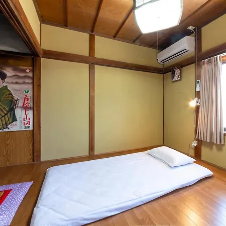 おせっかいゲストハウス 昭和の寅や Chikuma Exterior photo